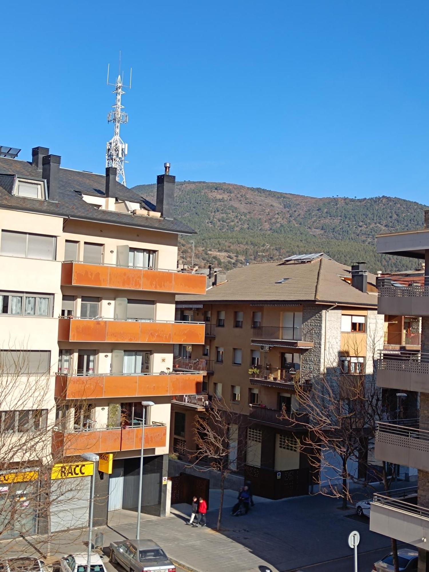 Apartamento Estel ラ・セウ・ドゥルジェイ エクステリア 写真